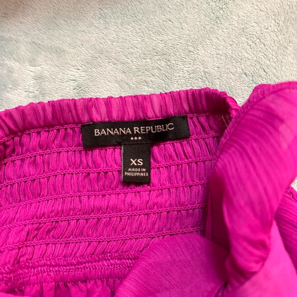 Banana Republic Pink Ruffle Top Size Small - Picture 7 of 7